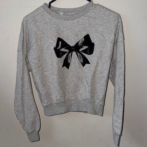 H&M Gray Sweatshirt with Black Bow